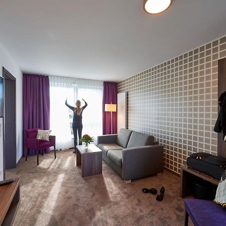 Hotel Muehlenhof Lollar מראה חיצוני תמונה