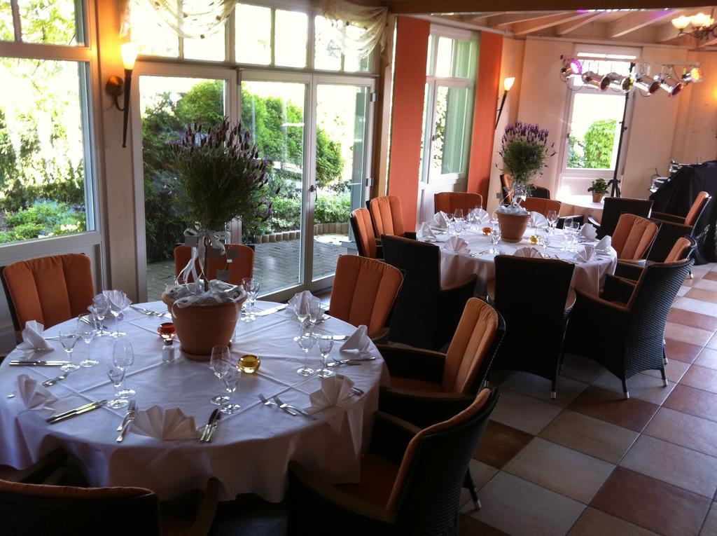 Hotel Muehlenhof Lollar מראה חיצוני תמונה