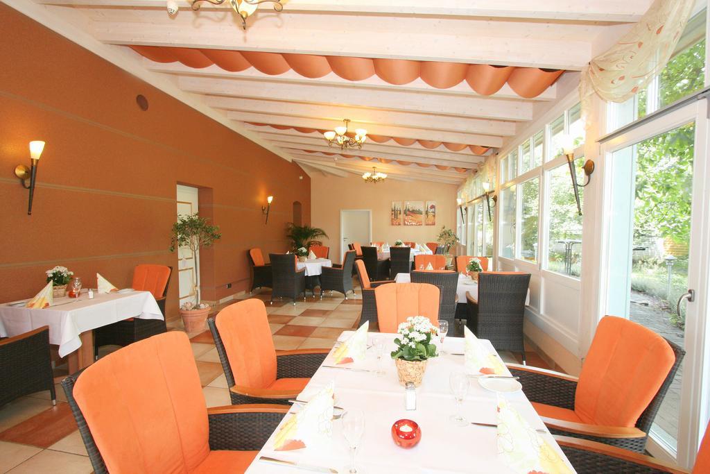 Hotel Muehlenhof Lollar מראה חיצוני תמונה
