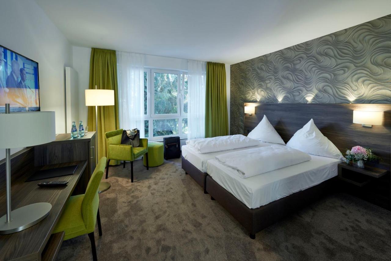 Hotel Muehlenhof Lollar מראה חיצוני תמונה
