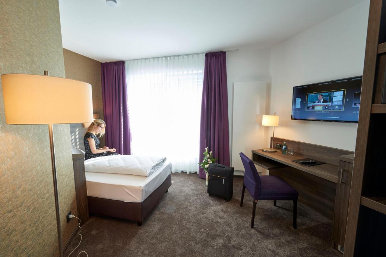 Hotel Muehlenhof Lollar מראה חיצוני תמונה
